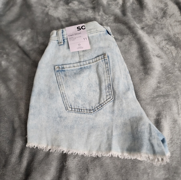 So womens jrs dad shorts high rise jean cutoffs sz 11 nwt - Picture 3 of 3